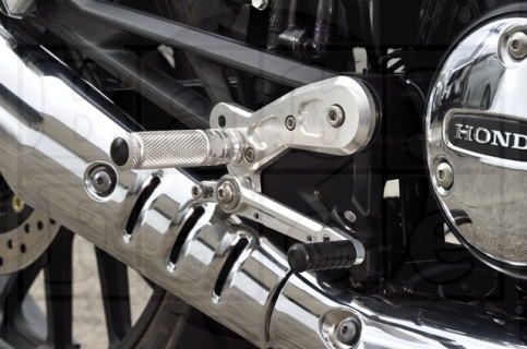 HONDA GB350 BABYFACE（ベビーフェイス）パフォーマンスステップキット・プレートオン