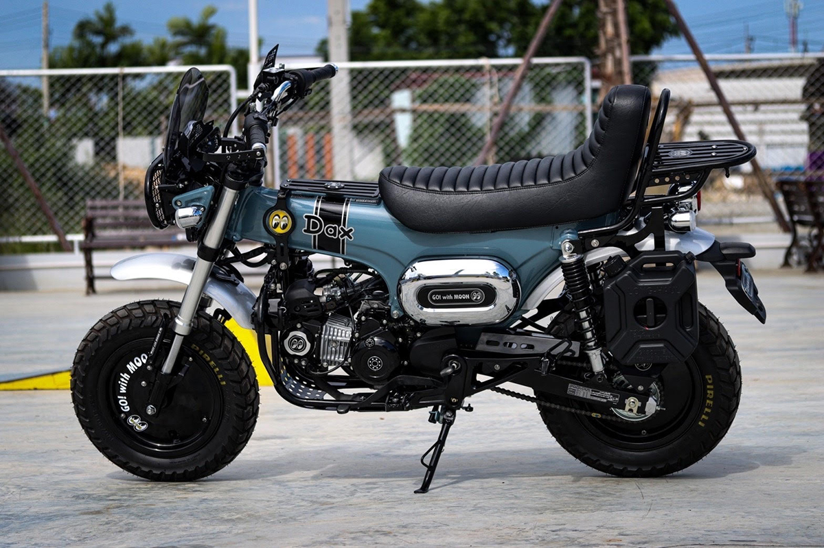 HONDA Dax125(8BJ-JB04) MOONEYES(ムーンアイズ)ビンテージ シート