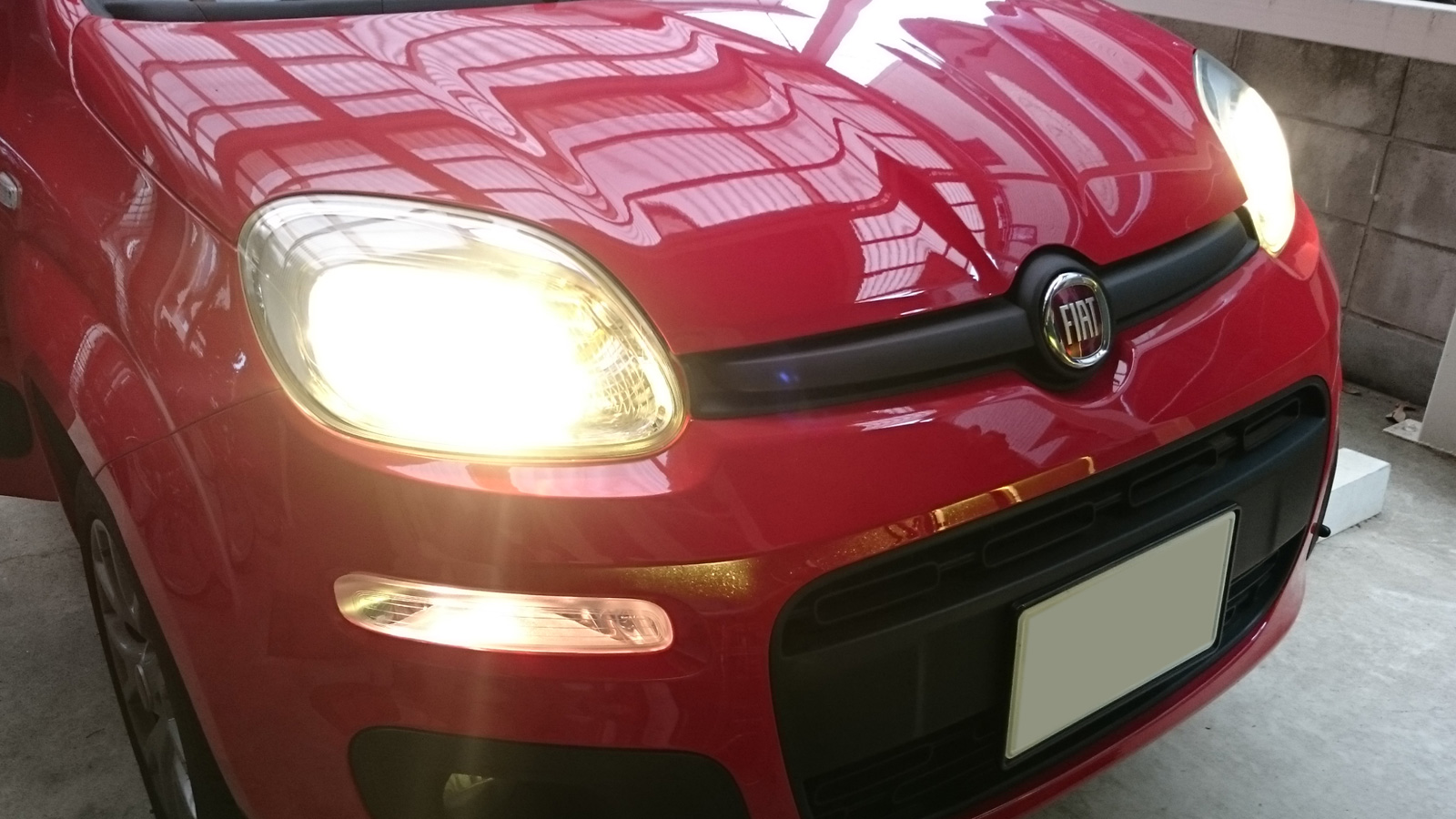 FIAT PANDA3 のヘッドライトを fcl. H4 電球色(ハロゲン色)に
