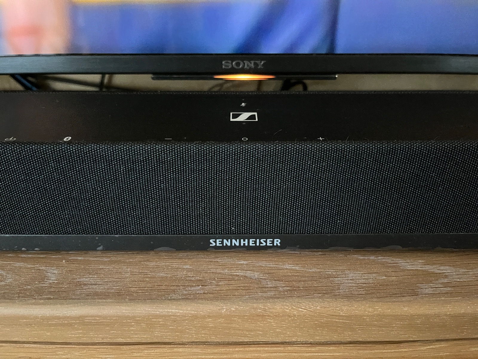 ゼンハイザー AMBEO Soundbar Mini を購入したのでちょっとレビュー