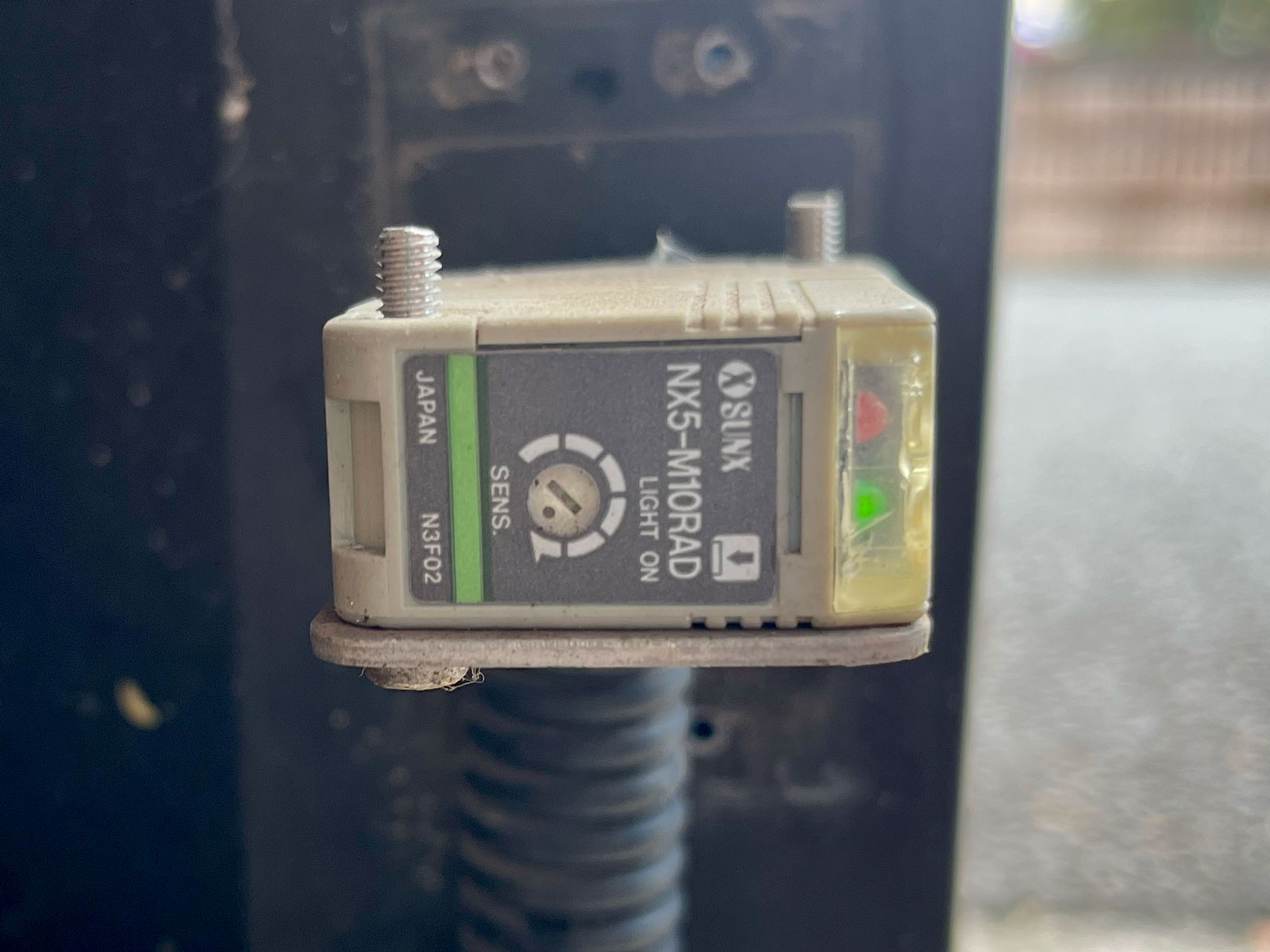 カーポート電動シャッターの光電センサー（ビームセンサー）をDIY交換