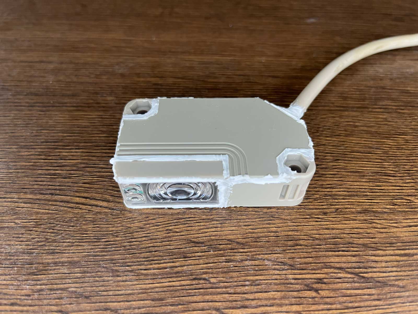 カーポート電動シャッターの光電センサー（ビームセンサー）をDIY交換