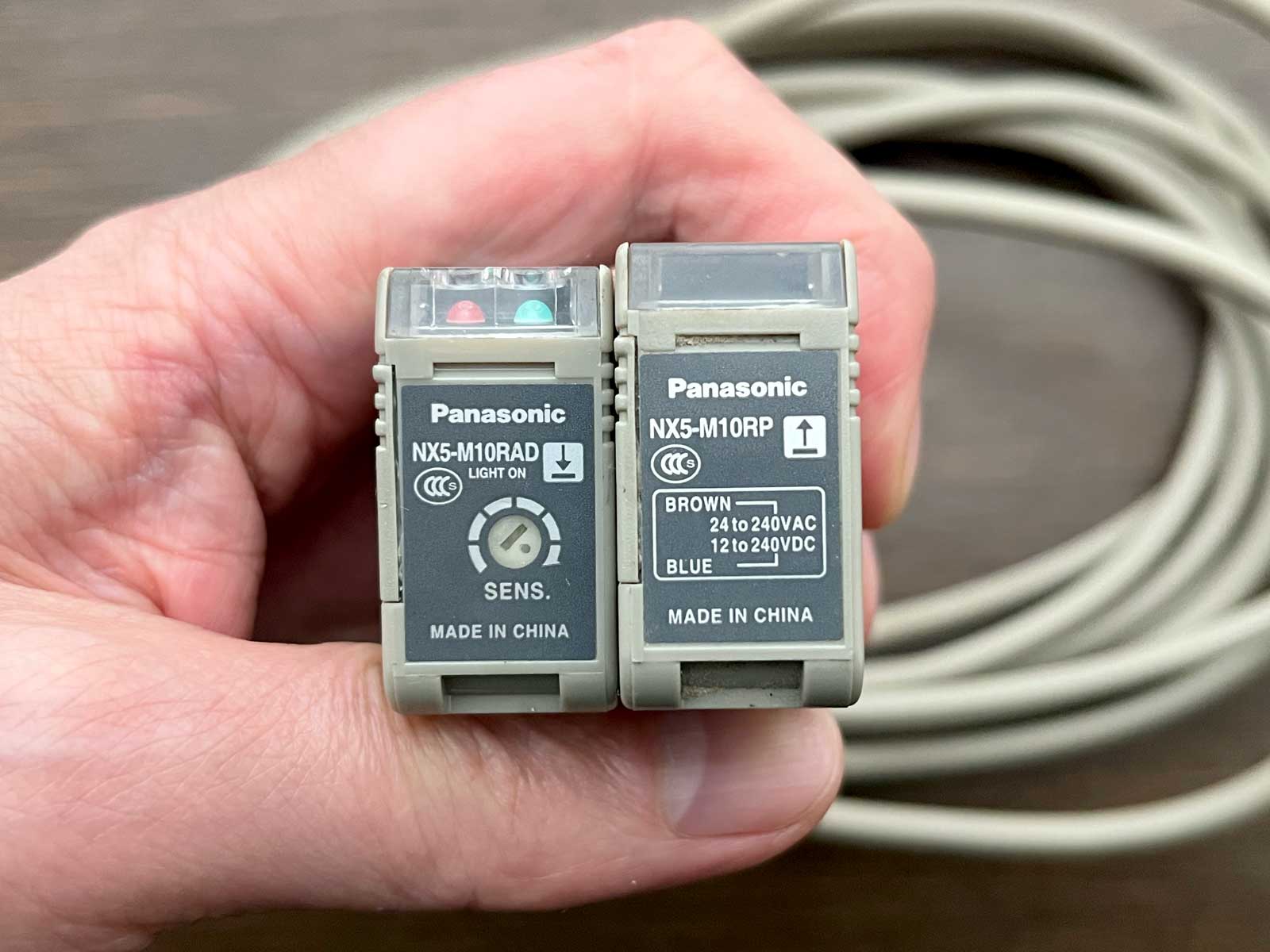 カーポート電動シャッターの光電センサー（ビームセンサー）をDIY交換